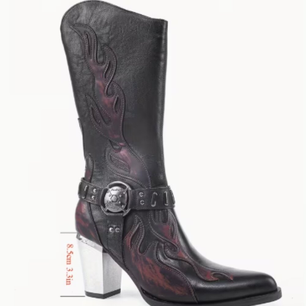 Boots - Picture 3 of 4